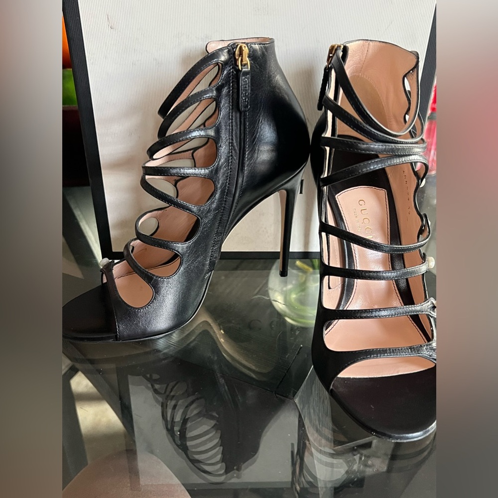 Gucci Black Leather Aneta Open Toe Zipper Sandals Size 39